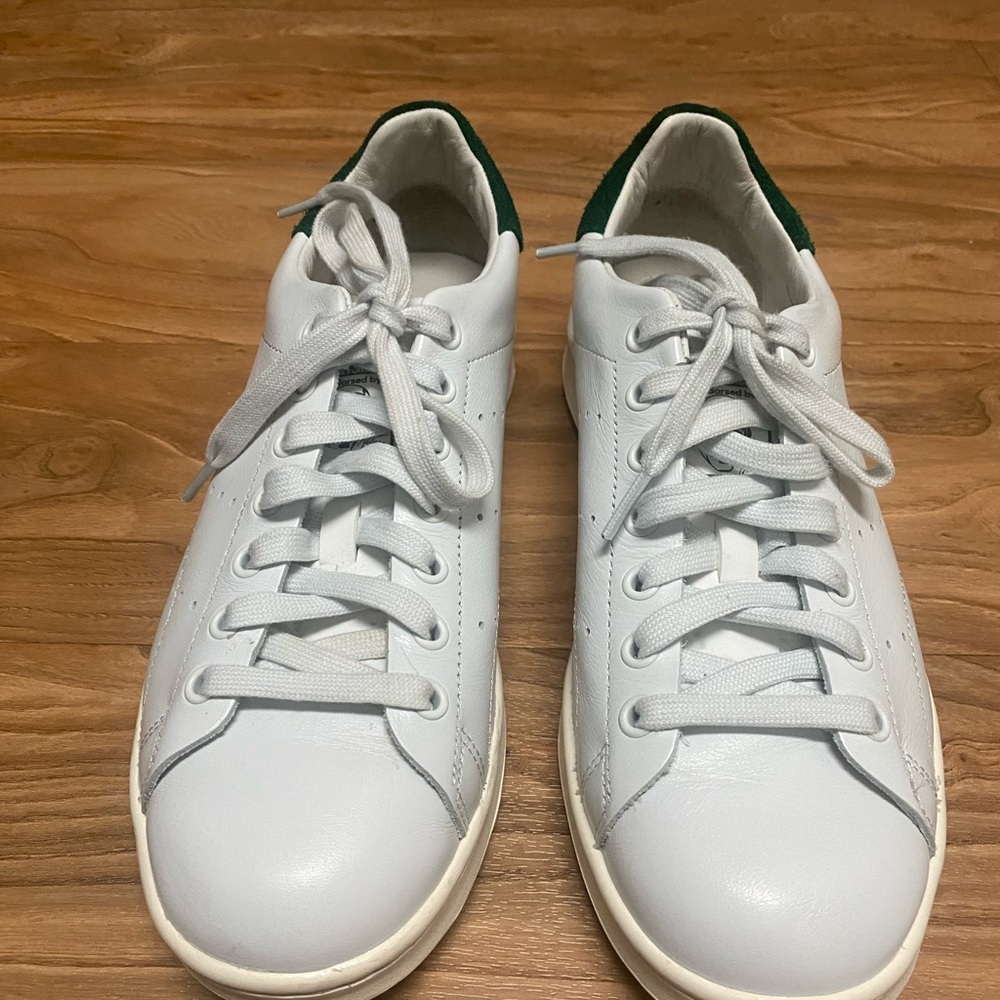 Adidas - Picture 2 of 4